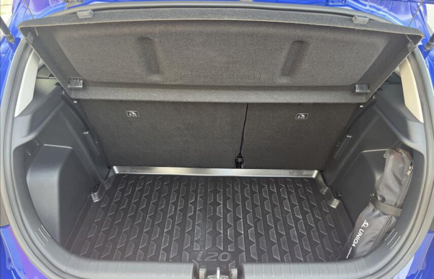 Hyundai I20 — AT