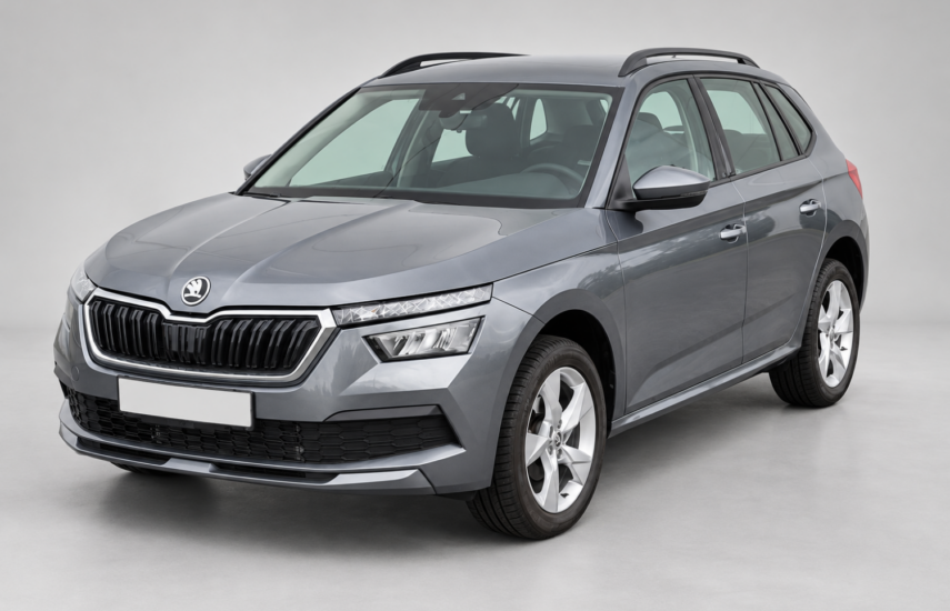 Серый кроссовер Škoda Kamiq с рейлингами на крыше.