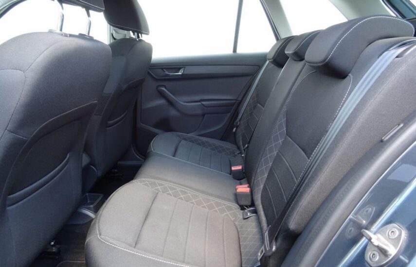 Skoda FABIA — AT